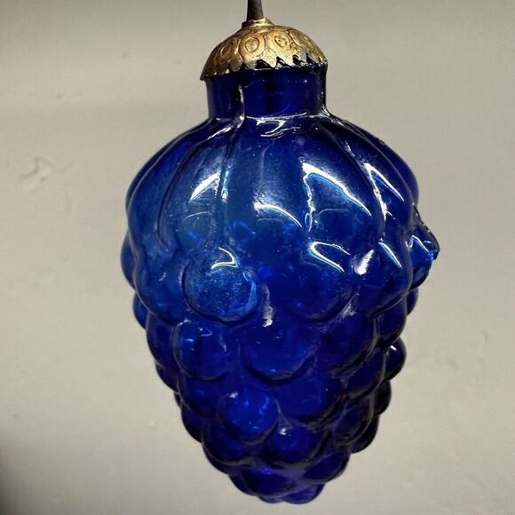 Kugel Dark Blue Grape Cluster Glass Christmas Tree Ornaments 4"x2.5" Vintage DMG - Picture 1 of 5